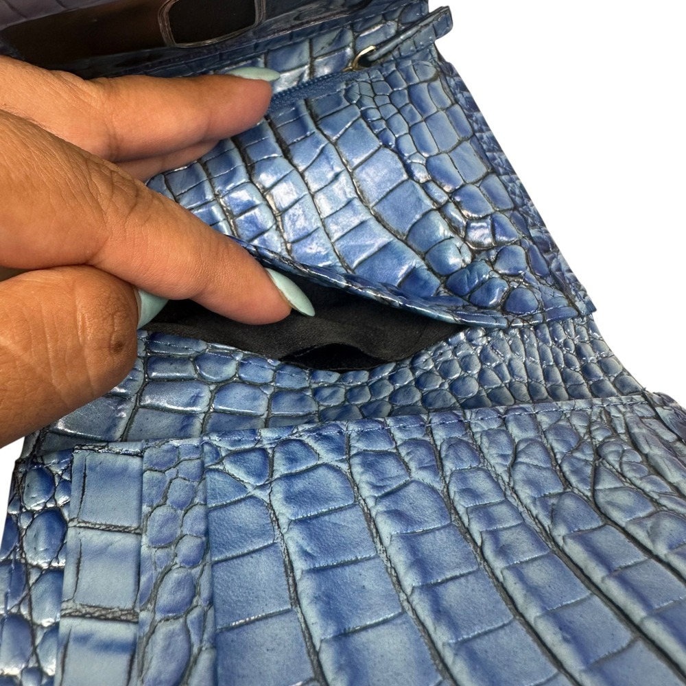 Brahmin Blue Croc Embossed Leather Trifold Wallet Clutch Coin Pouch Tear - Picture 5 of 7